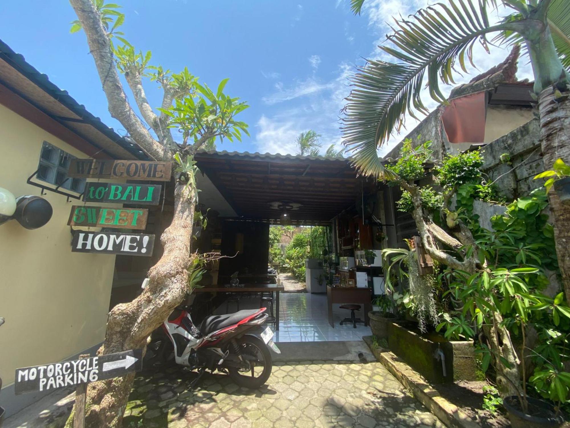 Coliving Bali Sweet Home Kost Lengkap Di Tabanan Kota Eksteriør billede